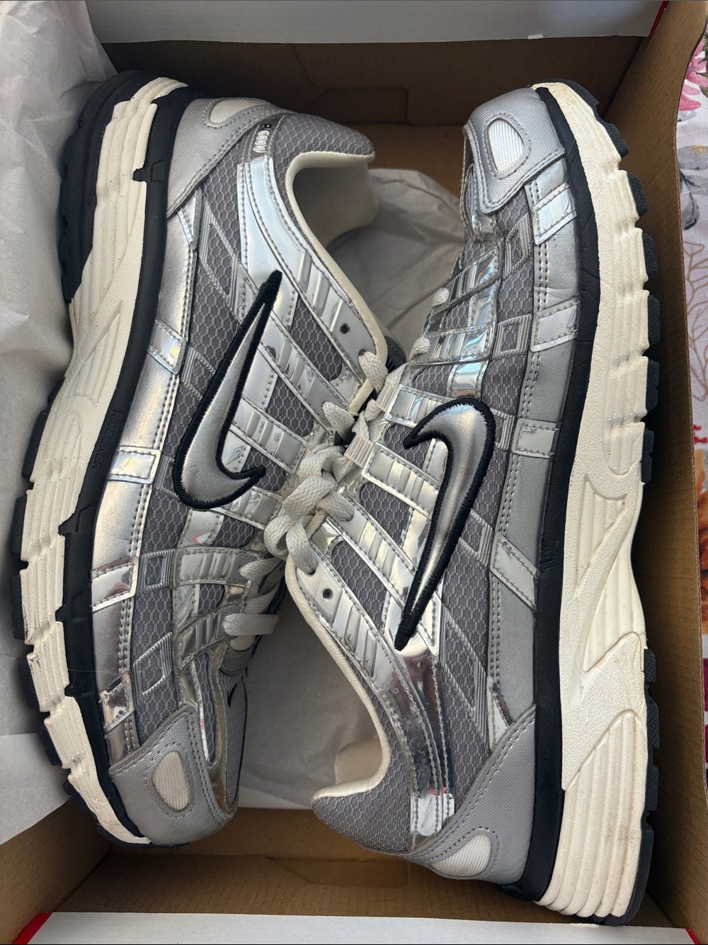 Nike Men’s Silver and Black Cushioned Running Shoes P 6000